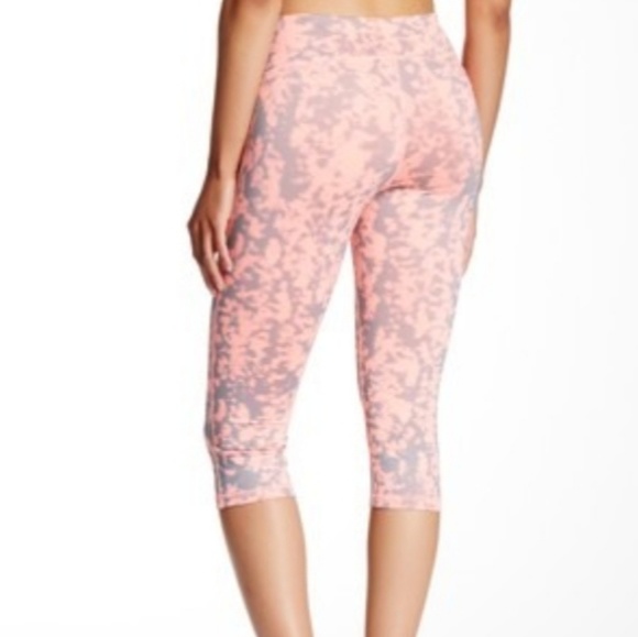 Zella coral/gray crop leggings - Picture 6 of 6